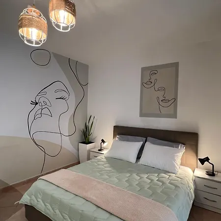 Family Apartment *